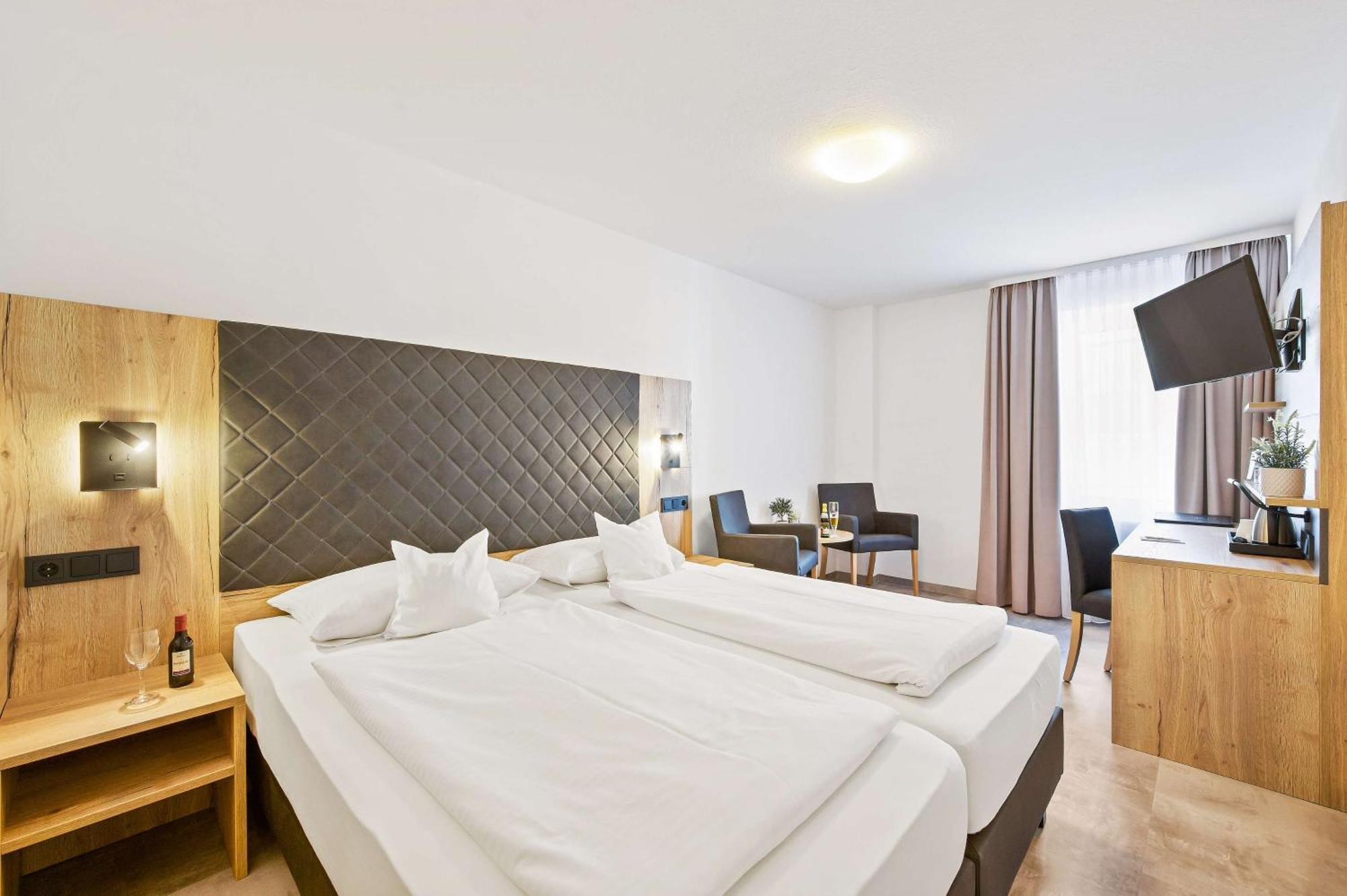 Best Western Hotel Favorit Ludwigsburg Exterior photo
